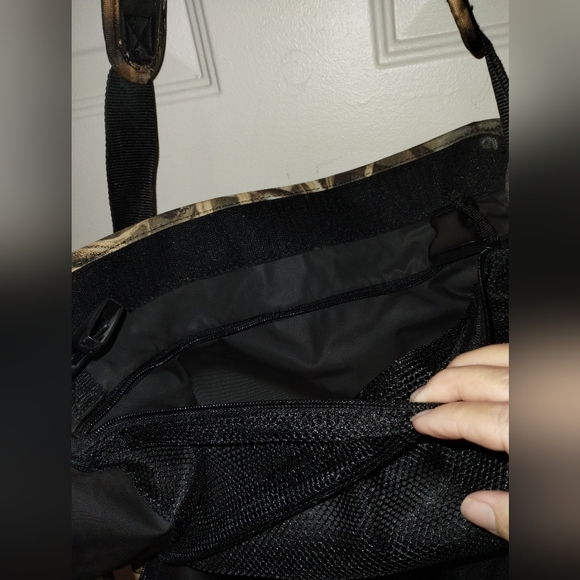 Game Winner Camo Duffle Duffel Hunting Camping Hiking Bag Advantage Max 4 - Picture 7 of 16